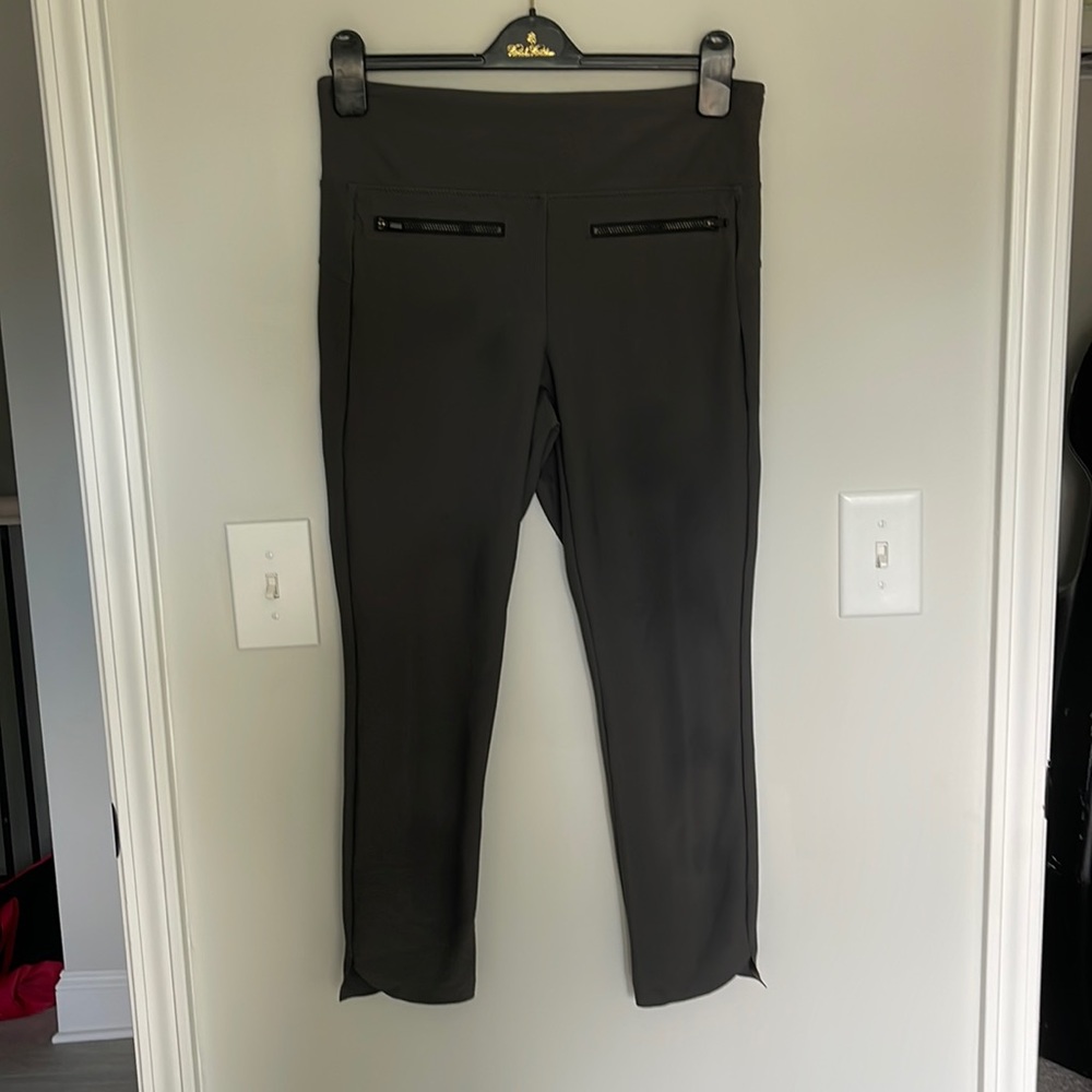 Athletes Gray Steller Crop Lifestyle Work Travel Pant #210237 Size M